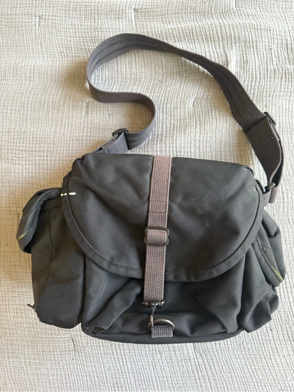Used DOMKE  J-3 Journalist Shoulder Bag